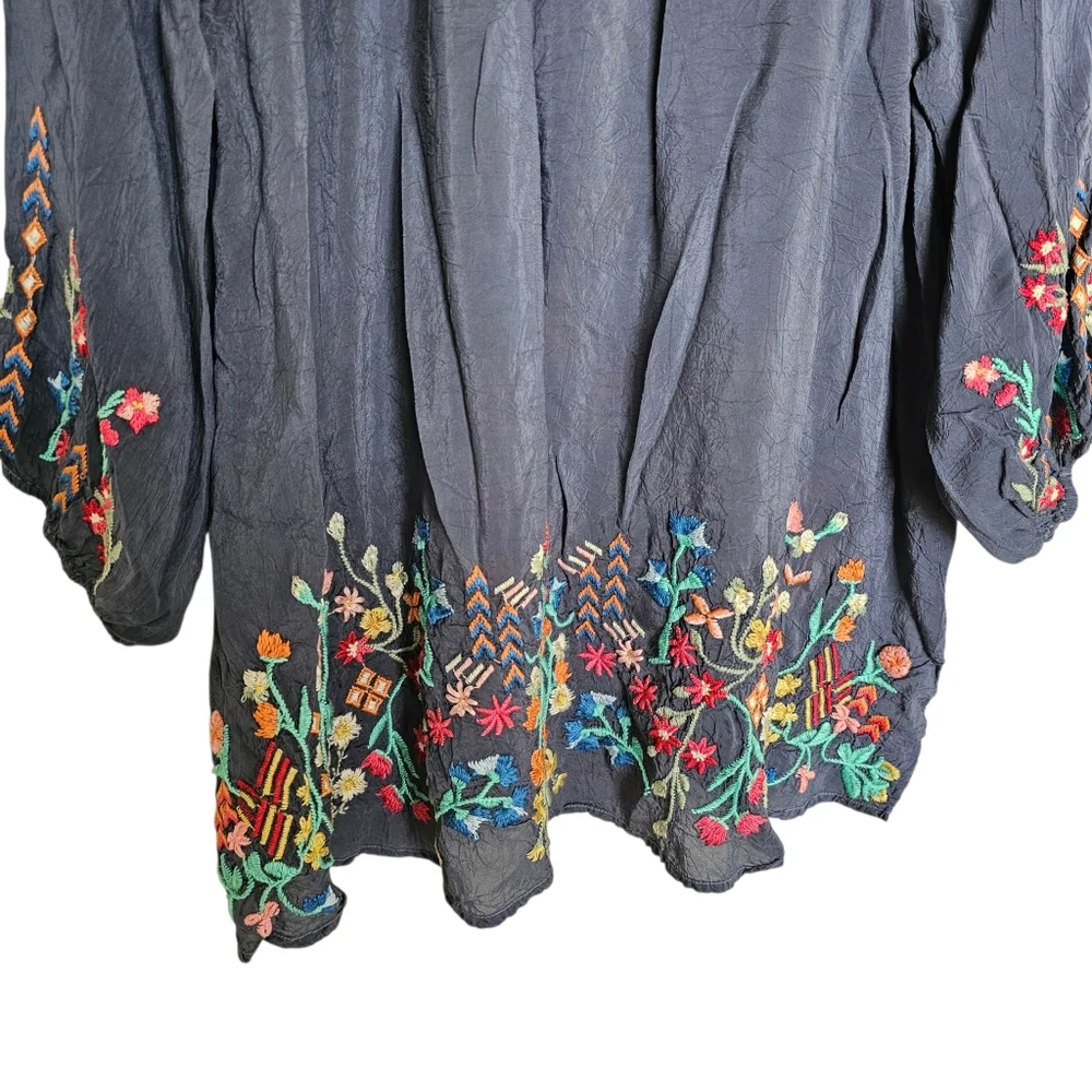 Johnny Was Graphite Sarah Scoop Neck Embroidered Georgette Top Blouse Boho SZ M - Picture 4 of 6